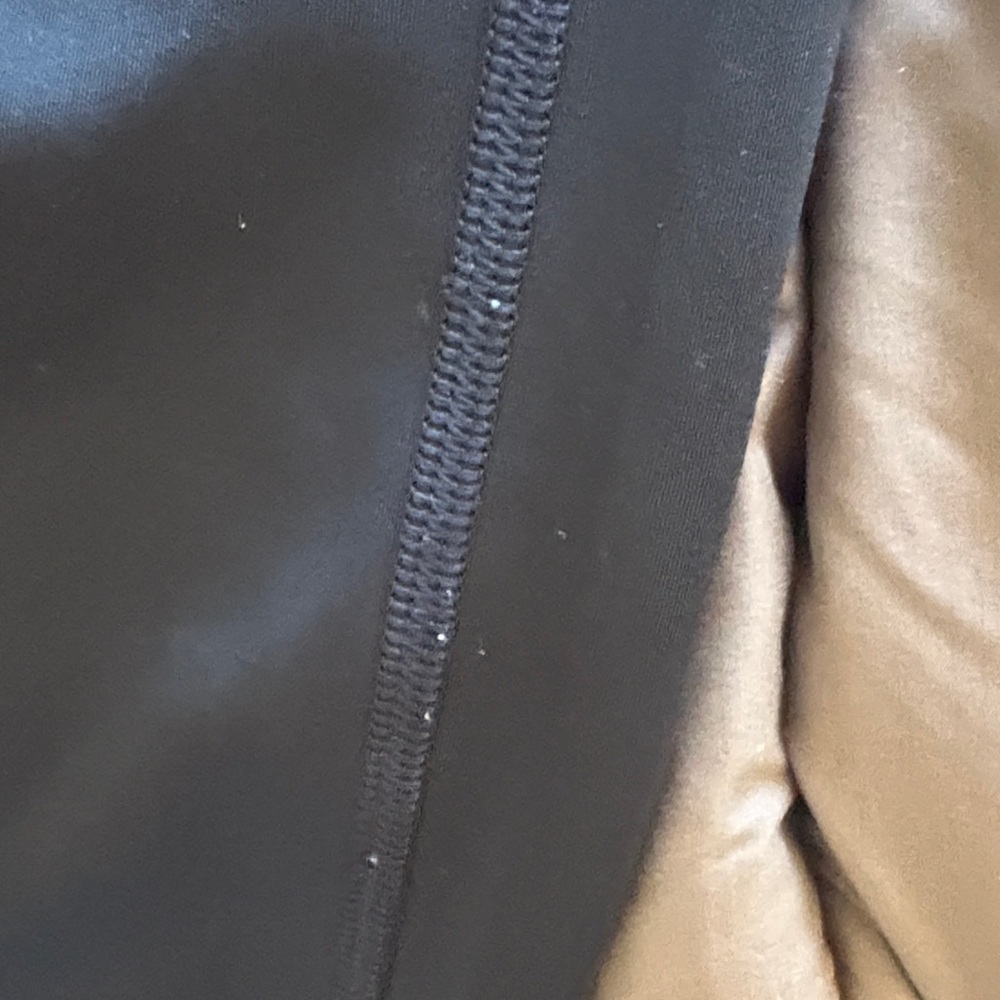 Women’s Alo Yoga Airlift 7/8 High-Waist Black Leggings. XS - Picture 5 of 6